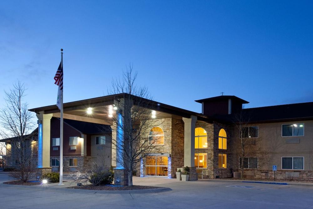 Holiday Inn Express Hotel & Suites Torrington By Ihg Luaran gambar