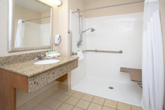 Holiday Inn Express Hotel & Suites Torrington By Ihg Luaran gambar
